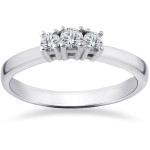 Yaffie 1/4ct TDW White Gold Three Stone Engagement Anniversary Ring in Shimmering White Gold