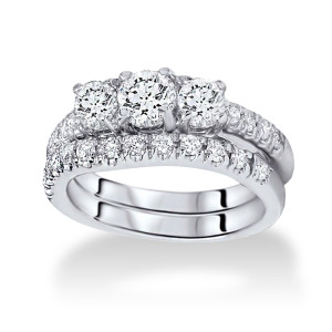 Bridal Bliss: Yaffie 1.5ct TDW Three-stone Diamond Set in White Gold