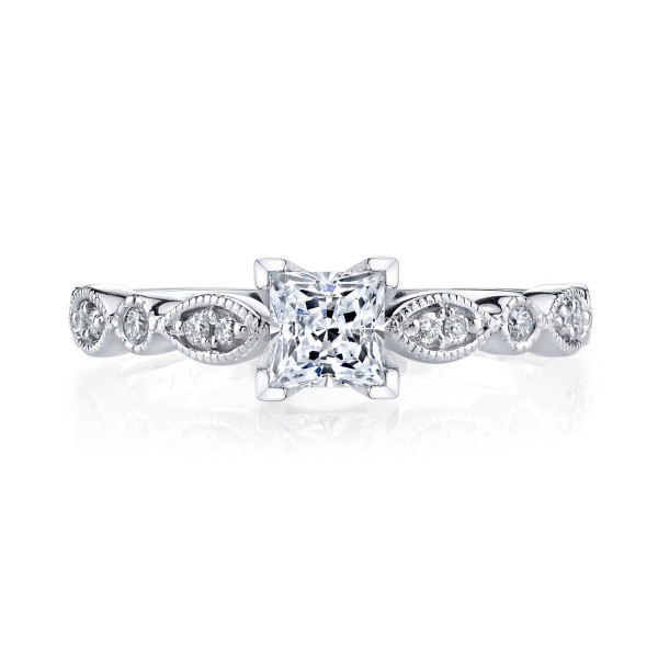 Vintage 3/4ct TDW Diamond Engagement Ring in Yaffie White Gold