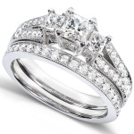 Regal Brilliance: 1ct TDW Princess-cut Diamond Bridal Set in Yaffie Gold