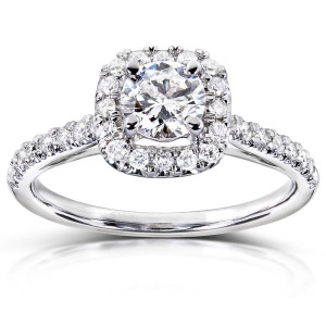 Golden Love: Yaffie Diamond Halo Engagement Ring - 0.75 ct TDW.