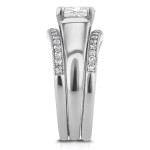 Stylish Yaffie White Gold Bridal Set with Cushion Diamond Solitaire and Double Diamonds (1 1/3ct TDW)