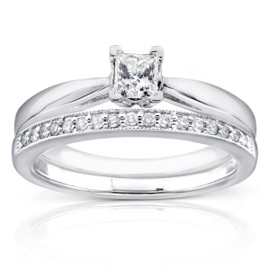 Yaffie White Gold Bridal Ring Set with Sparkling Princess Cut Solitaire and Pave Band Diamonds