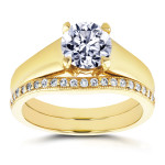 Sparkling Duo: Yaffie Gold Round Diamond Solitaire and Wedding Band Set