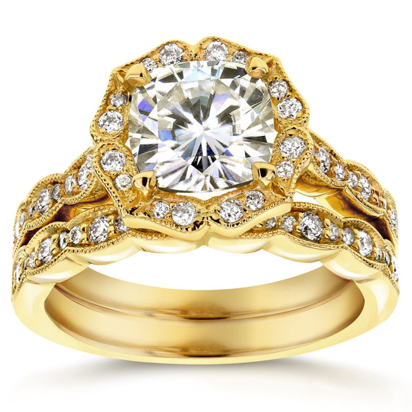 Floral Antique Bridal Rings Set with Cushion-cut Moissanite and Diamond by Yaffie Gold