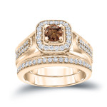 Vintage-inspired Yaffie bridal ring set featuring a 3/4ct TDW round brown diamond.