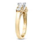 Shine into the spotlight with Yaffie Gold 5-stone Diamond Ring - 1 1/2ct TDW