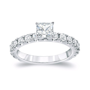Get wowed by the breathtaking Yaffie Gold 1.5ct TDW Princess-cut Diamond Engagement Ring!