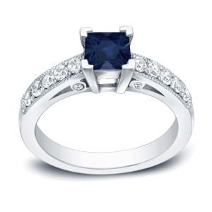 The Yaffie Gold Ring with a stunning combo of 1/2ct Blue Sapphire and 1/2ct TDW Diamond.
