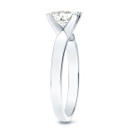 Elegant Yaffie Gold Princess-cut Diamond Solitaire Engagement Ring with V-End Setting (1/4ct TDW)