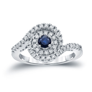 Engage with Elegance: Yaffie Gold Blue Sapphire & Diamond Halo Ring’s Magnificent Sparkle!