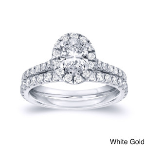 Golden Yaffie Bridal Set featuring Oval Diamond Halo with 1ct TDW