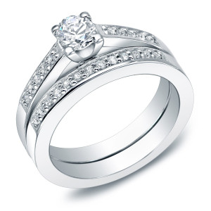 Gold Yaffie Bridal Ring Set with a Sparkling 1ct Round Diamond