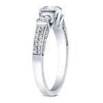 Contemporary Yaffie White Gold Engagement Ring with 1 1/2ct TDW Diamonds