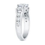 Sparkling Yaffie Diamond Ring with 9 Round Stones in White Gold - 3ct Total Weight
