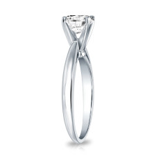 Golden Yaffie: A Round Diamond Solitaire Engagement Ring with Heart