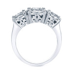 Sparkling Yaffie Diamond Ring: A Deluxe Cluster of 1ct TDW Platinum Brilliance
