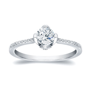 Sparkle with Confidence: Yaffie Certified 7/8ct Platinum Diamond Ring