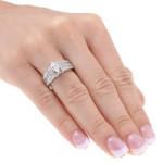 The Yaffie Engaging Elegance Diamond Ring in White Gold with 1 1/2ct TDW.