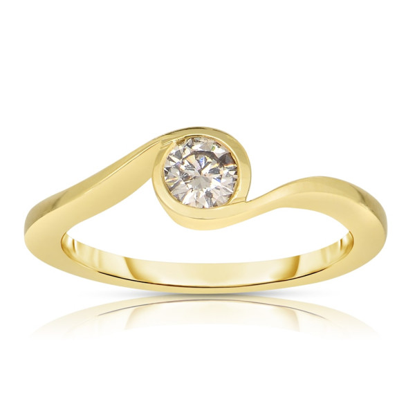 Sparkling in Simplicity: Yaffie Gold Champagne Diamond Solitaire Ring
