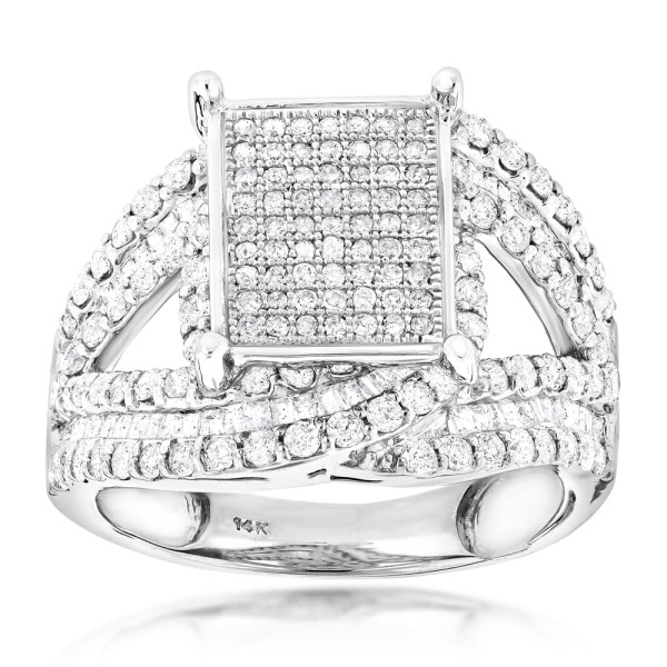 3ct Yaffie Gold Diamond Engagement Ring: A Sparkling Promise.