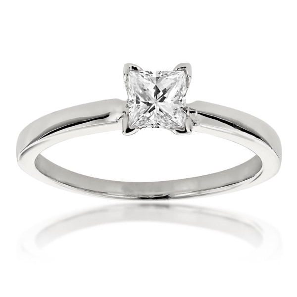 Sparkling Yaffie Diamond Ring in White Gold with 2/5ct Total Diamond Weight