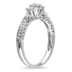 Yaffie Gold Diamond Ring: 3-Stone Sparkle, 1/4ct TDW