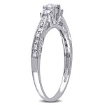 Sparkling Yaffie White Gold Diamond Engagement Ring with 3 Stunning Stones