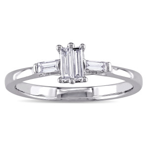 Yaffie 1/4ct TDW White Gold Engagement Ring with Parallel Baguette-cut Diamonds.