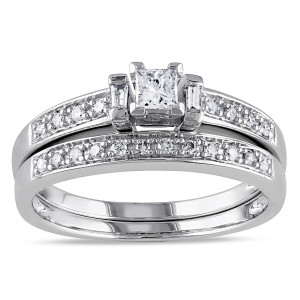 Sparkling Yaffie Princess Cut Diamond Bridal Set in White Gold with 1/3ct TDW