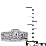 Yaffie Vintage Hexagon Bridal Ring Set shines in white gold and features a dazzling 1/2ct TDW Diamond set in a magnificent halo design.
