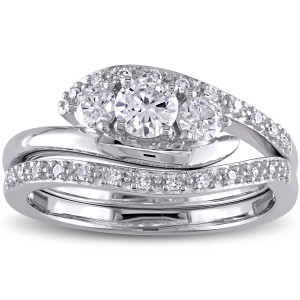 Signature Yaffie Collection: 3-Stone Bridal Set with 5/8ct TDW Diamonds in White Gold