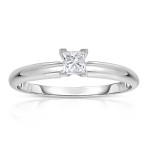 Princess Cut Diamond Ring in Yaffie White Gold with 0.25 Carats