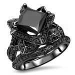 Yaffie Custom-made Black Lotus Flower Engagement Set with 3 1/10ct TDW Princess-cut Black Diamonds - A Touch of Elegance in Black Gold