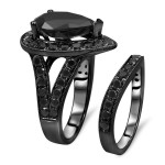 Yaffie Custom 6ct TDW Black Pear-Cut Diamond Bridal Set in Black Gold