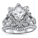 Lotus Blossom Diamond Engagement Ring with 2.1/10ct TDW Princess-cut Sparkling Stones.