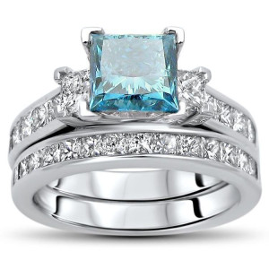 Sparkling Blue Princess-cut Diamond Bridal Set by Yaffie Gold, featuring 2 3/4ct TDW.