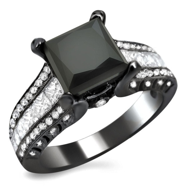 Yaffie ™ Custom Creation: Black Gold Princess-Cut and Round-Cut Diamond Ring with 3 2/5ct TDW