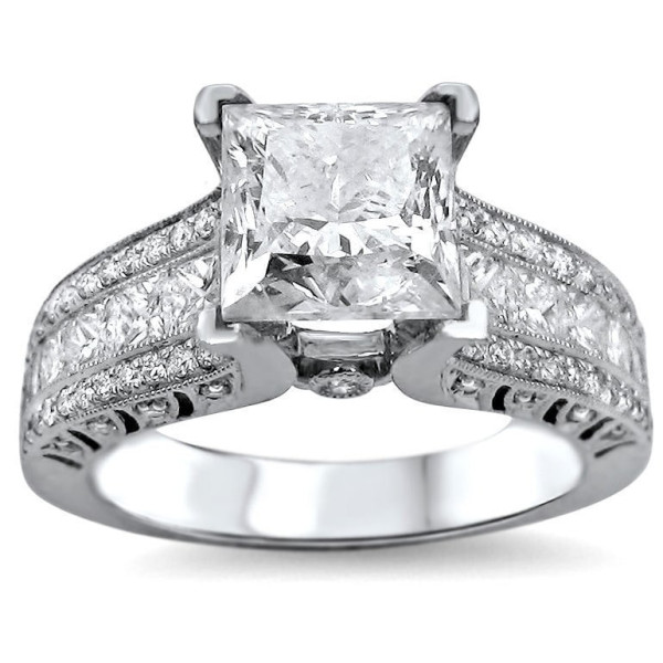 Engage with Royalty: Yaffie Enhanced Princess-cut Round Diamond on White Gold, 2 4/5ct TDW