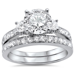 Sparkling Yaffie Bridal Set with 2 Carat TDW Round White Gold Diamonds