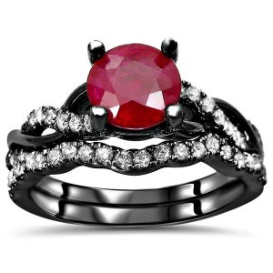 Yaffie Custom Black Gold Bridal Set: Ruby Diamond Engagement Ring with 1 2/5k TGW and SI1/SI2 F/G Quality.