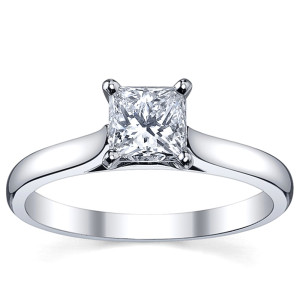Sparkling Yaffie Princess-cut Diamond Engagement Ring with Platinum Band (1ct total weight)