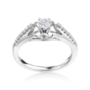 Say 'I do' with Yaffie Sparkling White Gold Diamond Ring