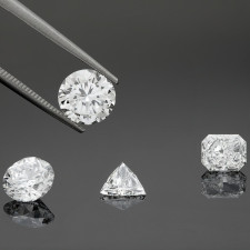 The Effect of Shape & Cutting Style on Diamond Prices