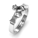 Yaffie ™ Custom-Made Personalised Claddagh Ring in Timeless Style