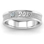 Yaffie ™ Custom-Made Unisex Graduation Ring with Emerald Stone and Textured Finish, Personalised for 2014 Graduates