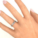 Yaffie ™ Custom Personalised Ridge Accent Diagonal Peak Ring for Women