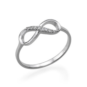 Yaffie ™ Custom-Made Personalised Infinity Ring with Cubic Zirconia