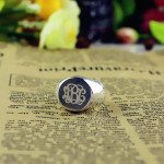 Yaffie ™ Custom Personalised Signet Ring with Engraved Monogram