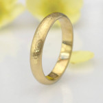 Yaffie™ Custom-Made Yellow Gold Personalised Hammered Ring